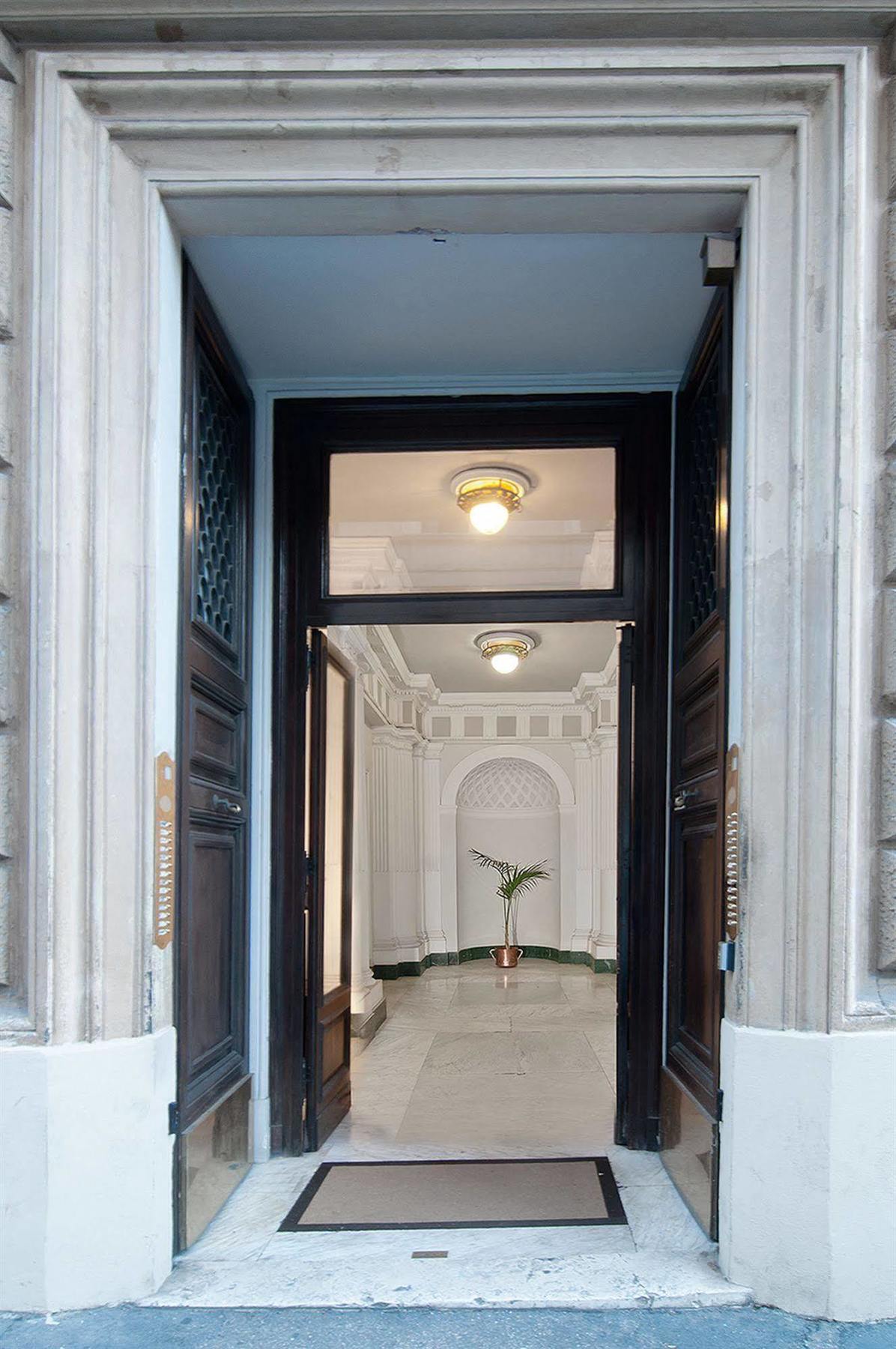 Domus Via Veneto Bed and Breakfast Rome Buitenkant foto
