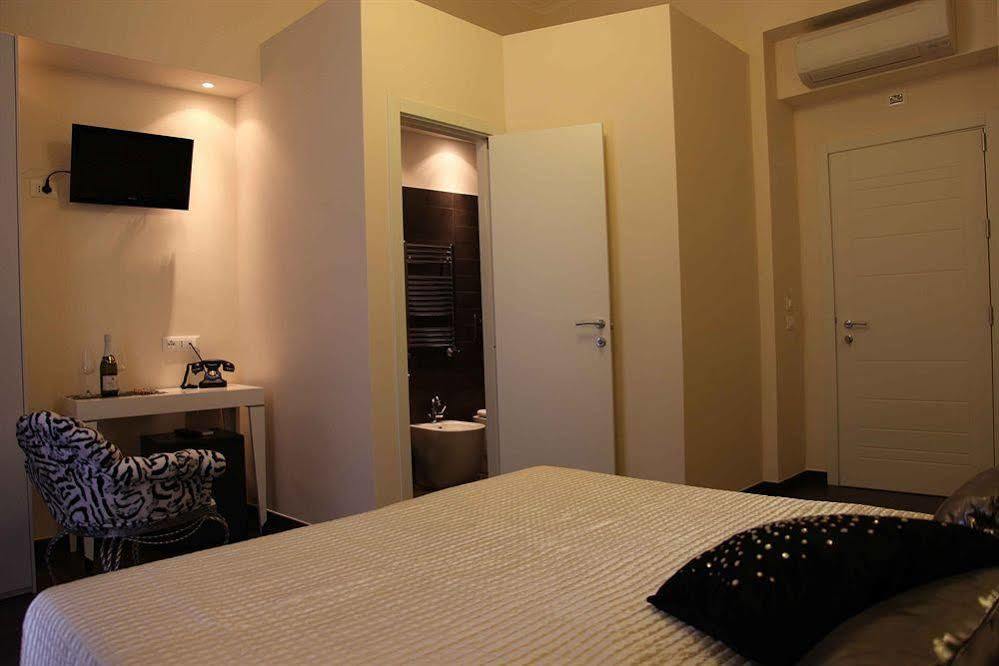 Domus Via Veneto Bed and Breakfast Rome Buitenkant foto